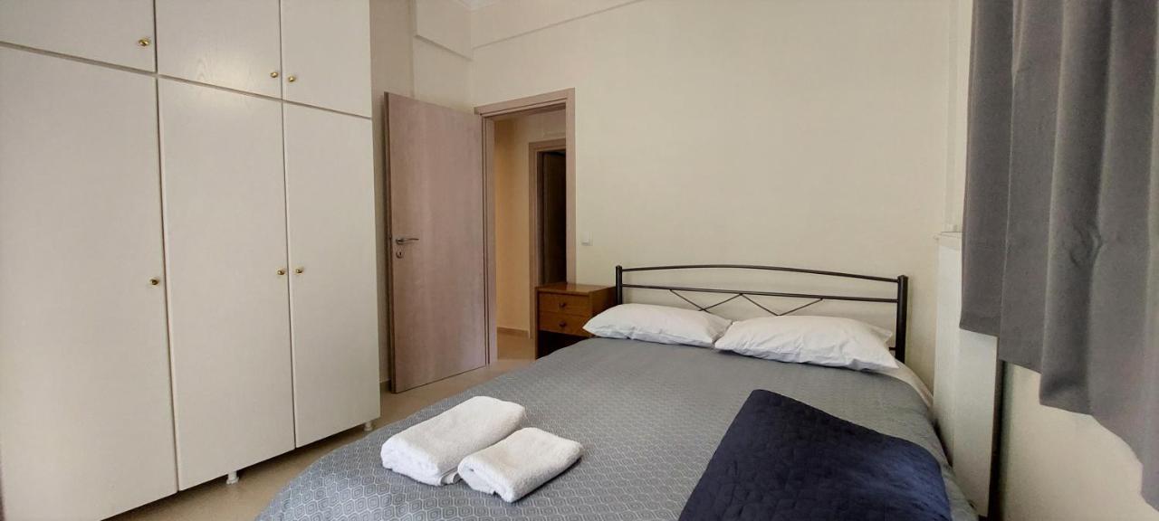 Cozy Apartment In Nea Smyrni Atenas Exterior foto